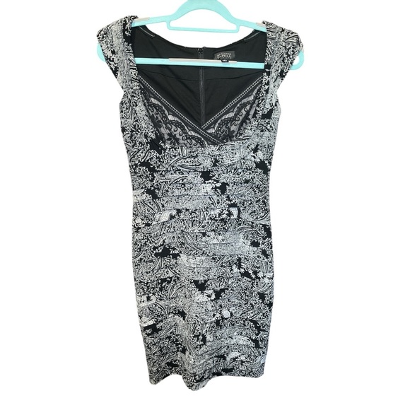 Adriana Papell Gray Black Paisley Bodycon Lowcut Sexy Stretchy Date‎ Night Dress - Picture 9 of 10